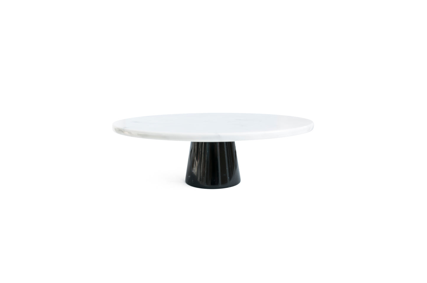 White Carrara/Black Marquina Stand Cake